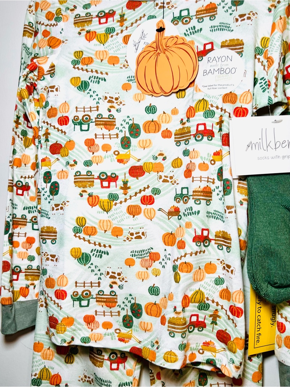 Kids 4T Pumpkin Harvest Pajama Set & Socks Green & Orange Rayon from Bamboo - Picture 8 of 13